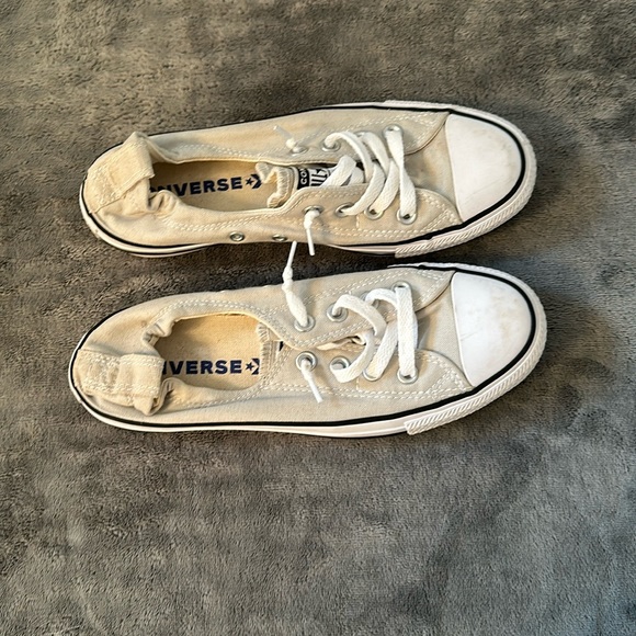 Converse - Picture 1 of 2